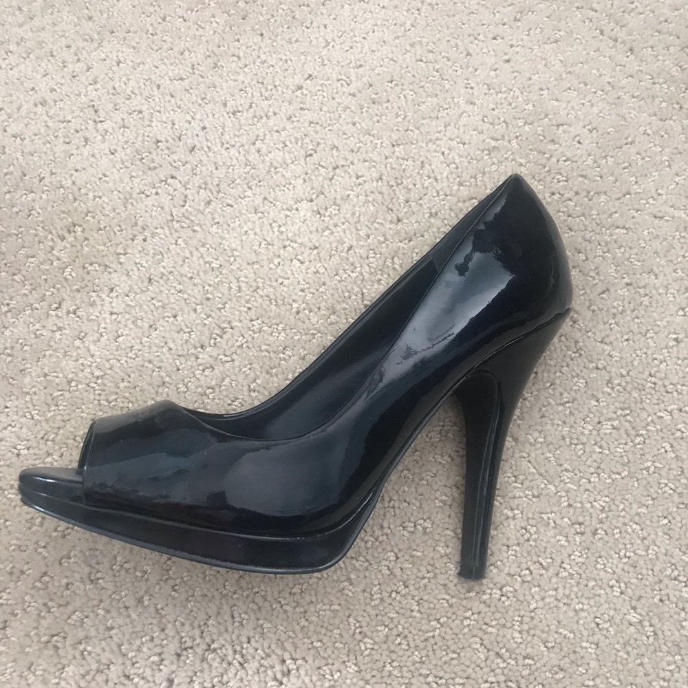 Patent leather pumps